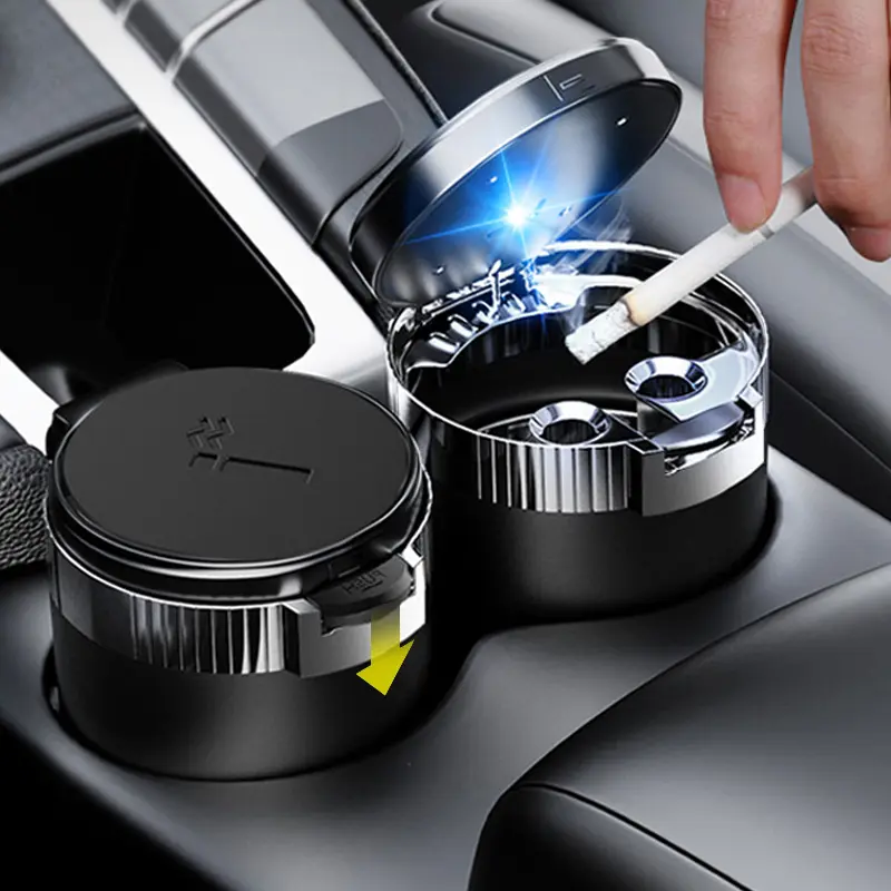Alat abu rokok CHYIEER Asbak Rokok Mobil Car Ashtray LED Light Detachable - B2390 - Black
