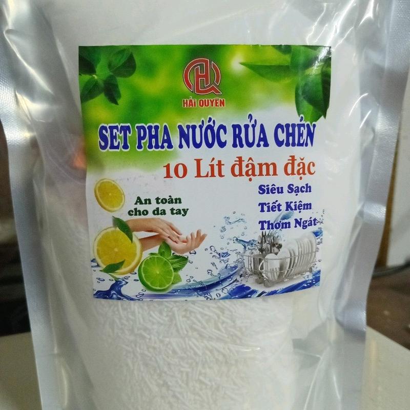 Sét nước rửa chén tự pha 10 lít,làm sạch vi khuẩn,các vết dầu mỡ,mùi hôi trên chén dĩa xoang,nồi,trọng lượng 900g,hương chanh vàng,không hại da tay.
