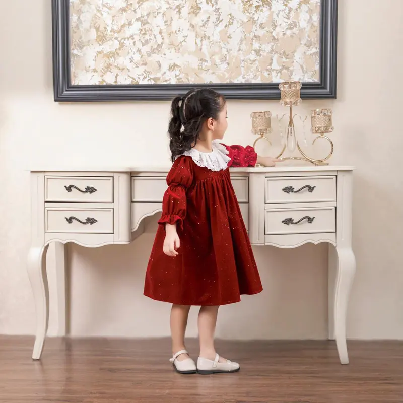 Váy nhung nhũ màu dỏ phối ren trắng cổ cho bé gái từ 10-40kg 3