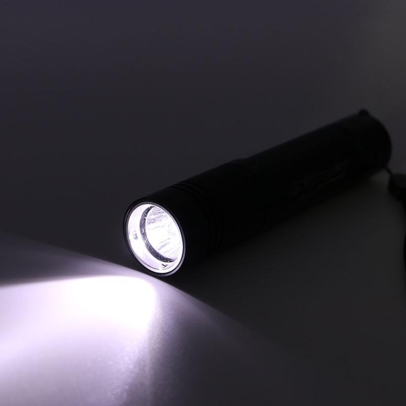 Đèn LED chuyên nghiệp Đèn pin lặn hợp kim nhôm Đèn pin chống thấm nước sâu có thể sạc lại Đèn lặn ngoài trời 8