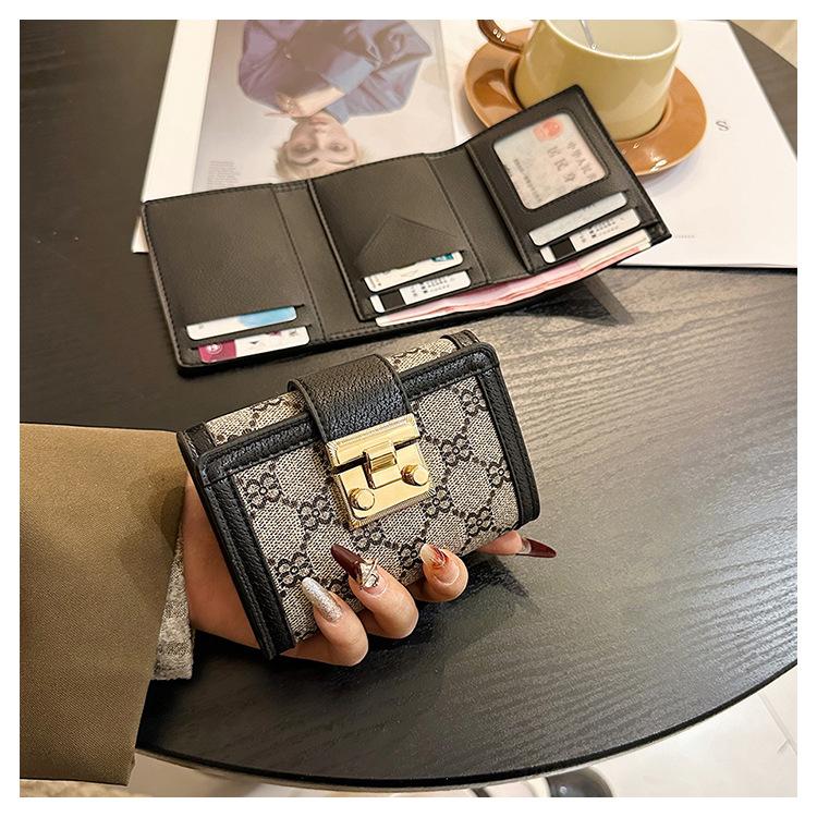 Product Introduction of Ladies' Short, High Appearance, Multi Slot, Three Fold Buckle, Hand-held Long Wallet 17