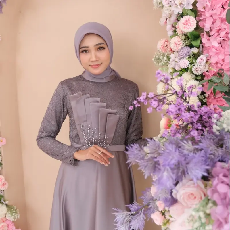Alfi Zahra Hijab-Peony Brokat Dress 3