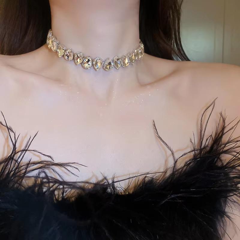 Product Introduction of Vòng Cổ Choker Pha Lê, Thiết Kế Hình Giọt Nước Đầy Màu Sắc, Dành Cho Nữ, Vòng Cổ Dây Chuyền Xương Đòn Họa Tiết Trang Sức Bản To 21