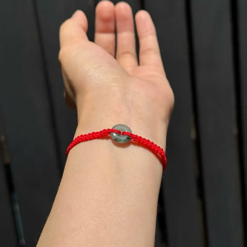 Vòng Khấu Bình An thắt tay ( theo size tay) màu dây đỏ 1