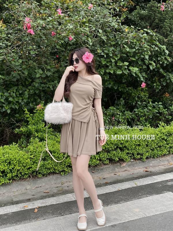 Set Áo Thun Tăm  Nữ Cộc Tay Vạt Chéo Kèm Quần Váy Xoè Cùng Màu  Kem  Đen  SE405 Top Women