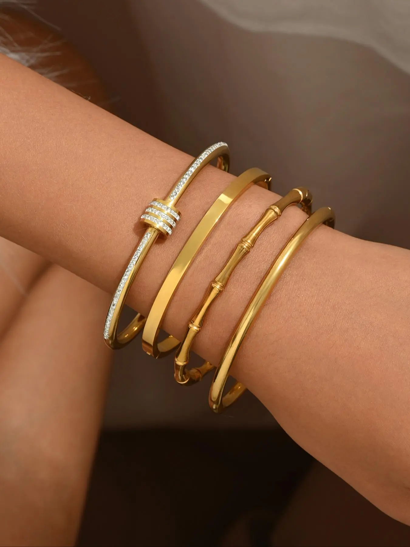 Rhinestone Decor Bangle, with Solid Color Bangles Set, Fashionable Bangle for Women & Girls, Trendy All-match & Exquisite Jewelry for Birthday Gift