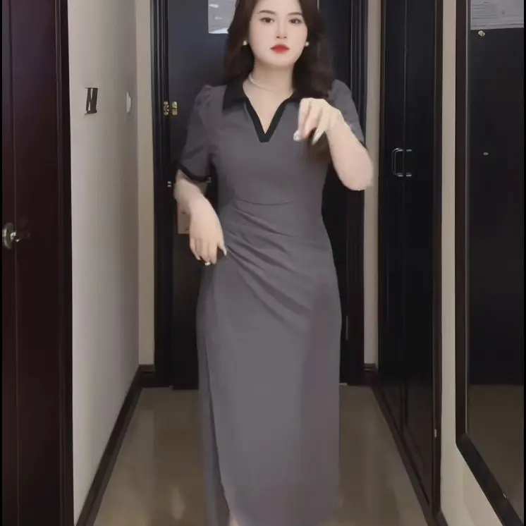 VÁY THIẾT KẾ . 40-90kg  Cổ trụ phối màu thanh lịch và sang trọng , đầm dự tiệc Nữ Dress