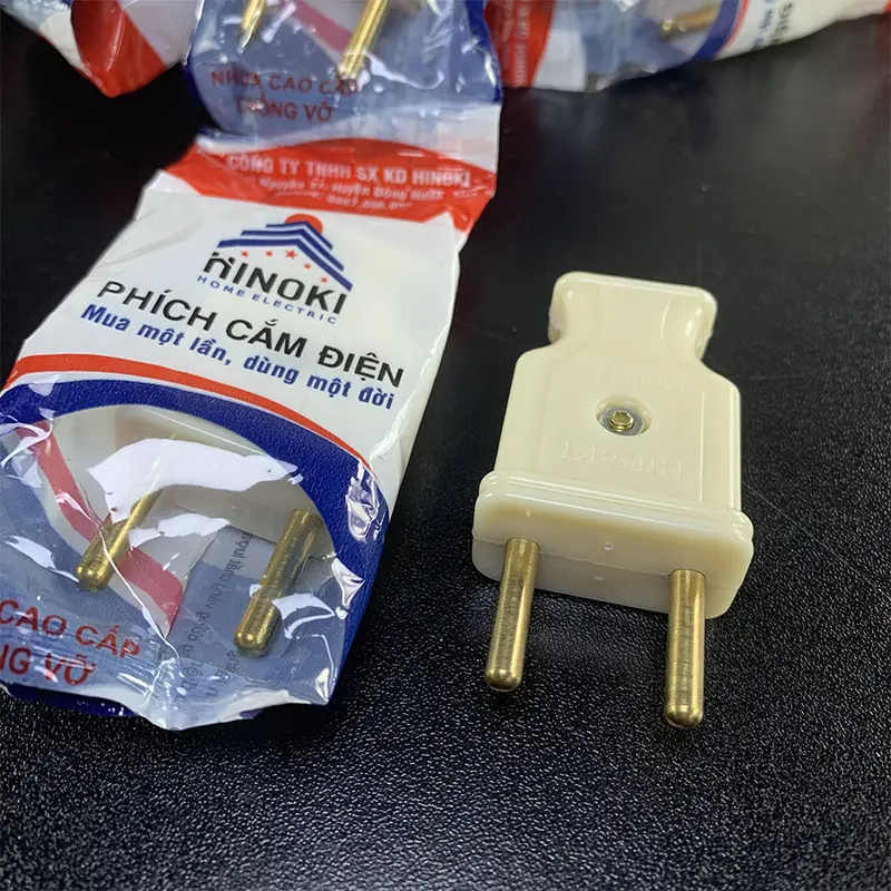 Phích cắm điện, phích cắm chuyển đổi HINOKI 2000W 2