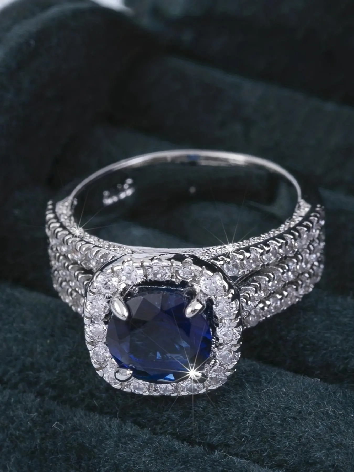 Women's Elegant Rhinestone Decor Ring, Exquisite Trendy Engagement Ring, Chic Gorgeous Jewelry As Birthday Gift for Girlfriend