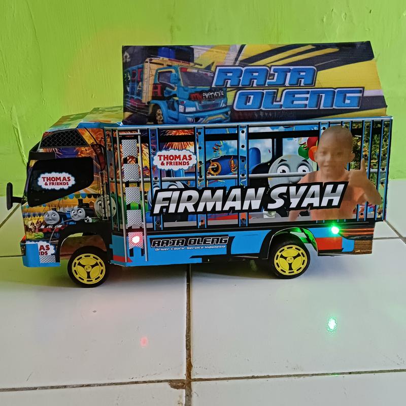 Truk oleng bisa kasih nama dan foto anak lampu 6