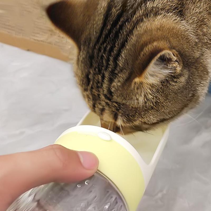 Product Introduction of Portable Pet Water Bottle, Pet Drinking Cup with Food Storage Container, Outdoor Pet Water Bottle, Dog & Cat Accessories 7