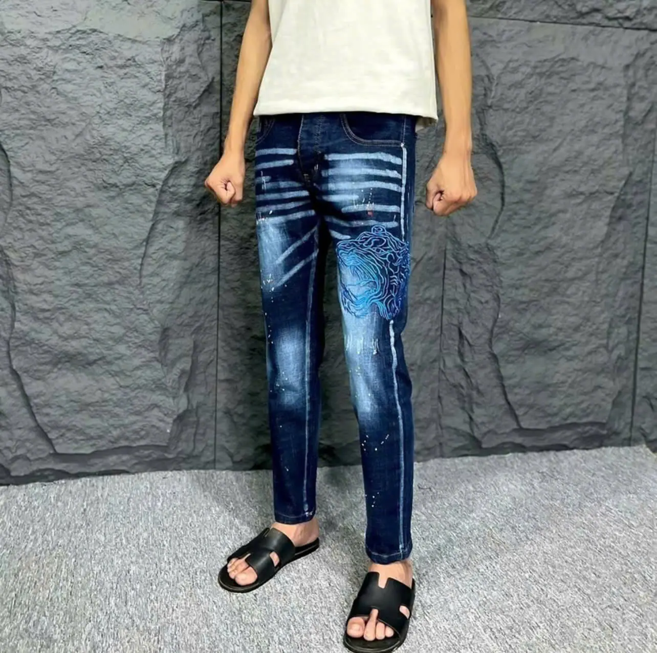 Quần jean nam dài phối hoạ tiết Thêu hổ siêu hot, mẫu mới hot trend, phong cách trẻ trung sang trọng lịch lãm chuẩn Menswear