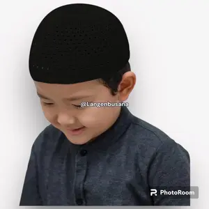 Peci Rajut Anak Usia 1-12 Tahun - Bahan Berkualitas Tinggi dan Lembut di Kulit Kepala