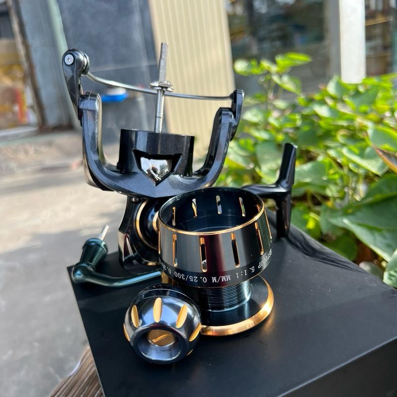 Máy Câu Cá ES Tay Quay Ren Kim Loại Kháng Mặn Size 3000-7000 giá có thể thay đổi khi hết khuyến mãi - Bắt Cá Đi Câu