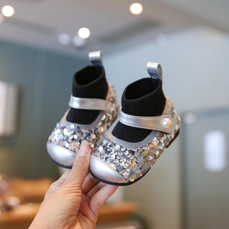 Giày Búp Bê Tập Đi Đính Cườm Lấp Lánh Phối Tất Đen Quai Dán Phong Cách Hàn Quốc Cho Bé Gái (TD17)