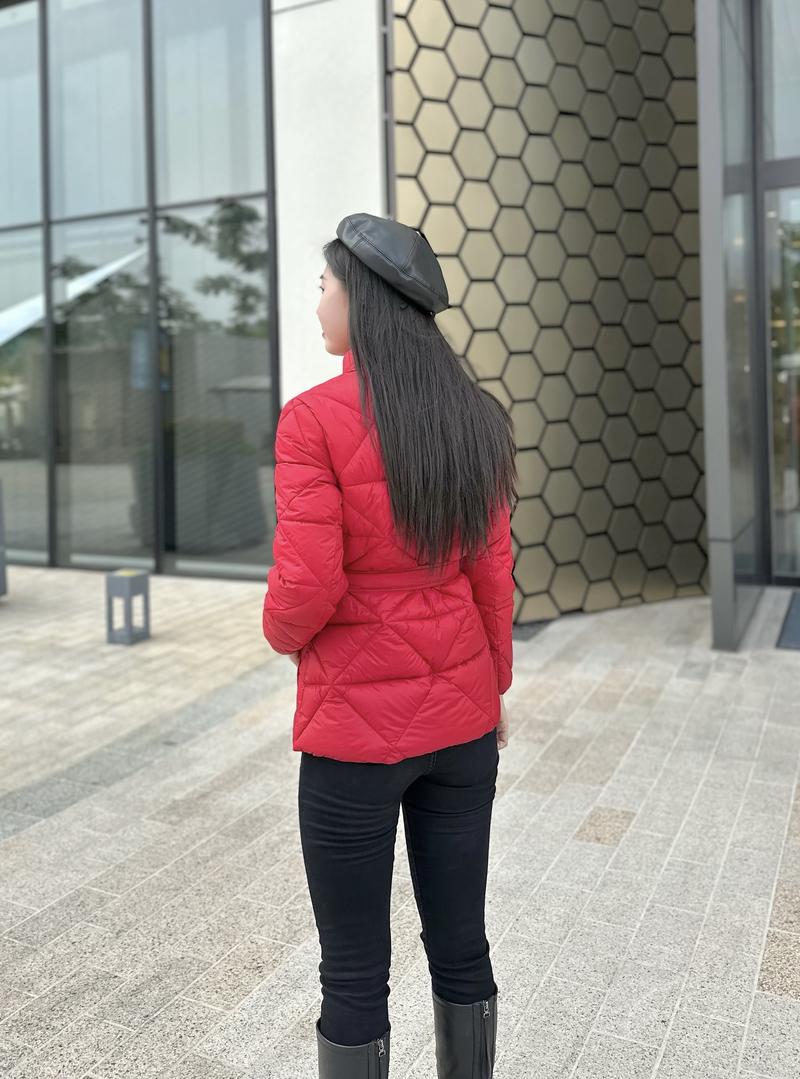 Product Introduction of Áo khoác phao HeraDG dáng ngắn thiết kế trần trám, dây buộc eo kết hợp túi vuông, trần bông 3 lớp ấm áp WJKBD4025 22