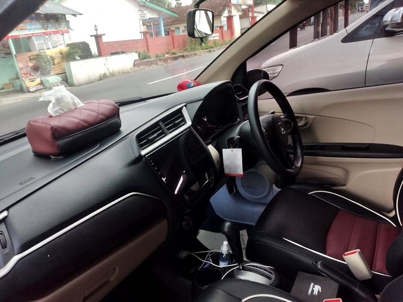 Product Introduction of (COD) TEMPAT TISSU MOBIL BAHAN KULIT SYNTETIS Car 8