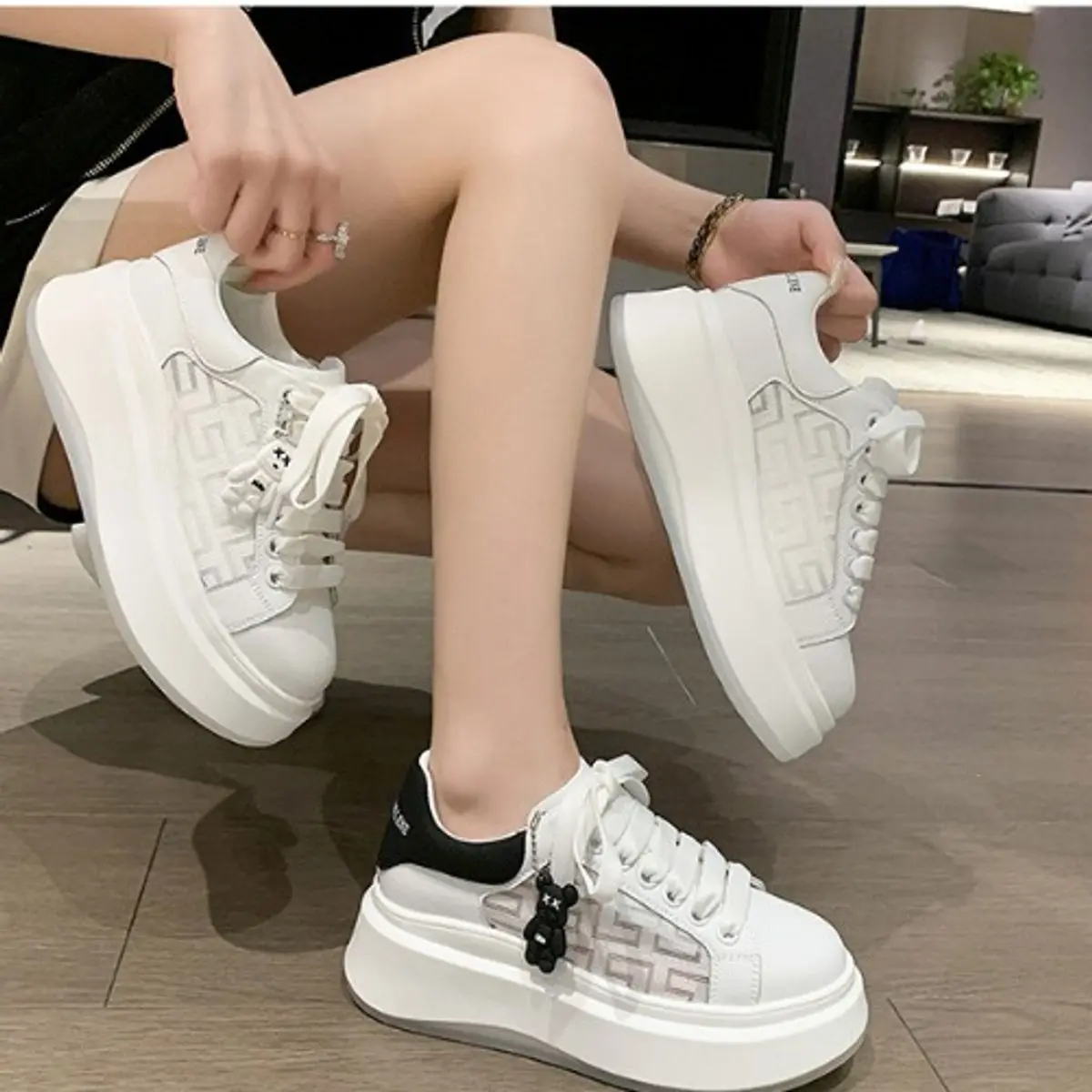 Giày Thể Thao Nữ Sneaker Fullbox Lưới Họa Tiết Vạch Kẻ KÈM MÓC GẤU Thoáng Khí Thời Trang 826519 Shoes Hoa