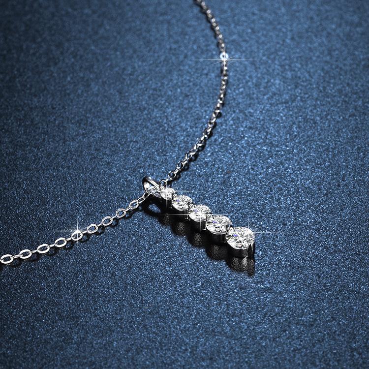 Hot Sale New Simulation Moissanite Straight Necklace Female Pendant Clavicle Chain Jewelry Internet Celebrity Same Style High Sense 2