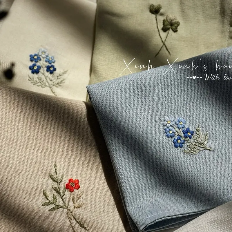 Khăn tay vải Linen thêu tay hoạ tiết Vintage làm quà tặng