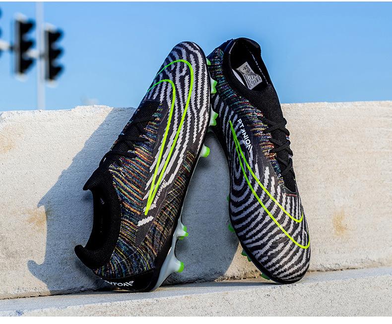 Product Introduction of In Stock Long Nail Broken Nail Football Boots Youth Soccer Shoes Men and Women Same Style More than Sneaker Human Made Sneakers Men and Women Soccer Shoes GT Soccer Shoes Outdoor Non-Slip Soccer Shoes Straight Hair 4