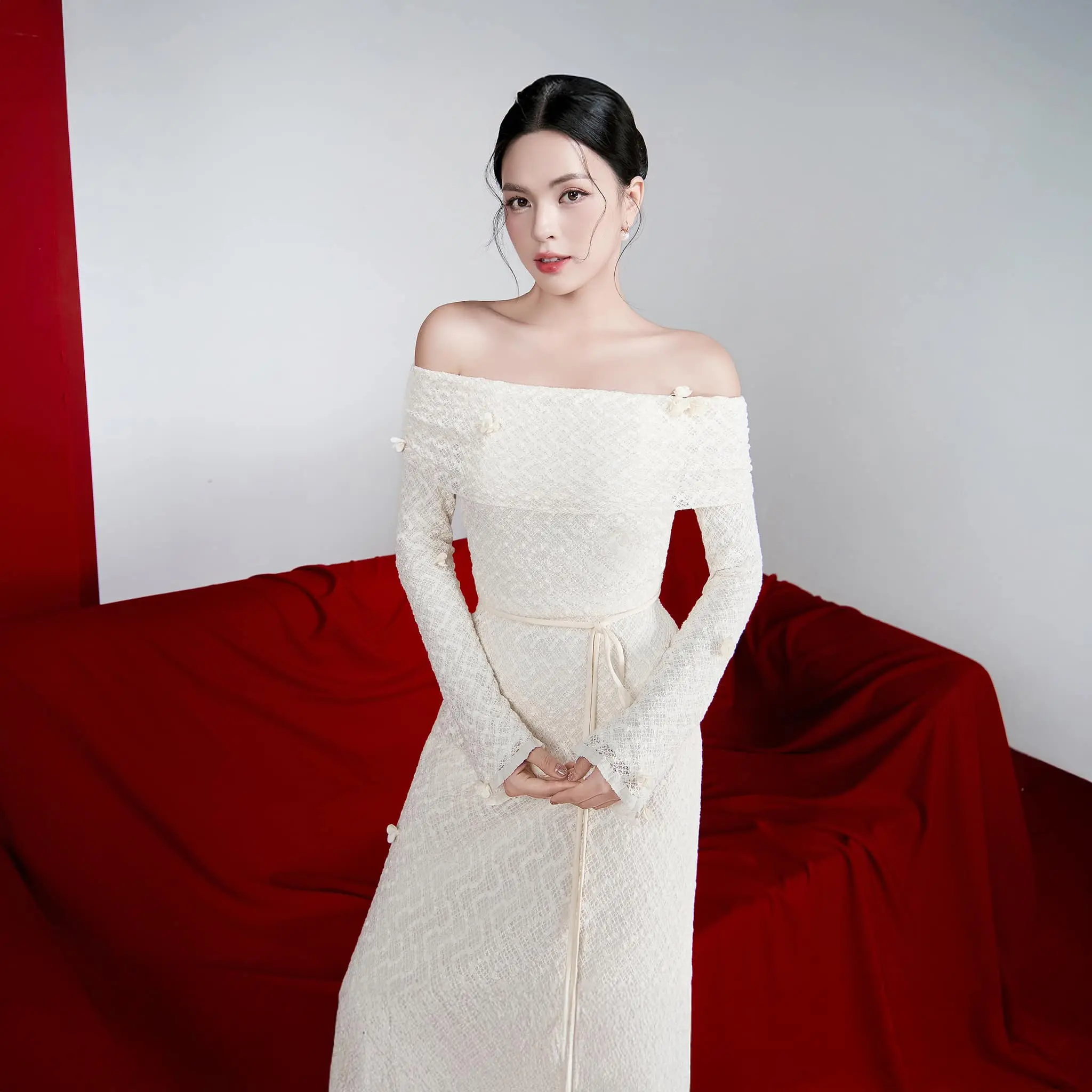 LAVIEM - Váy thiết kế trễ vai chất ren - Megan Dress