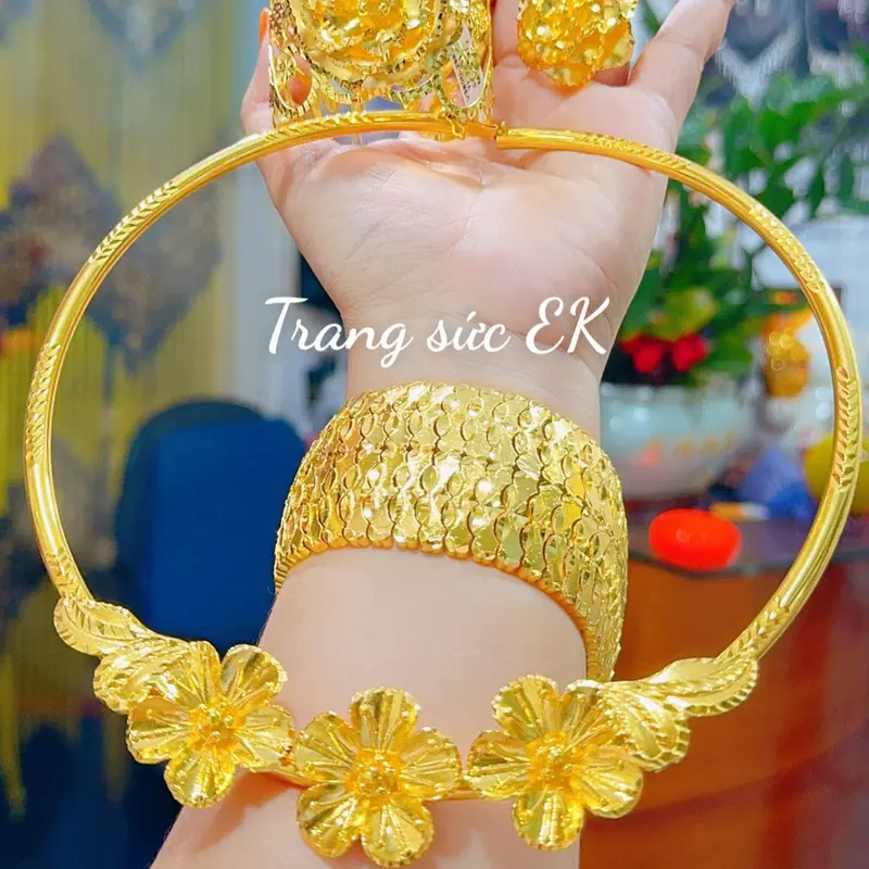 Set bộ trang sức cưới hoa mai chuẩn màu 24.k có hộp nhung 1