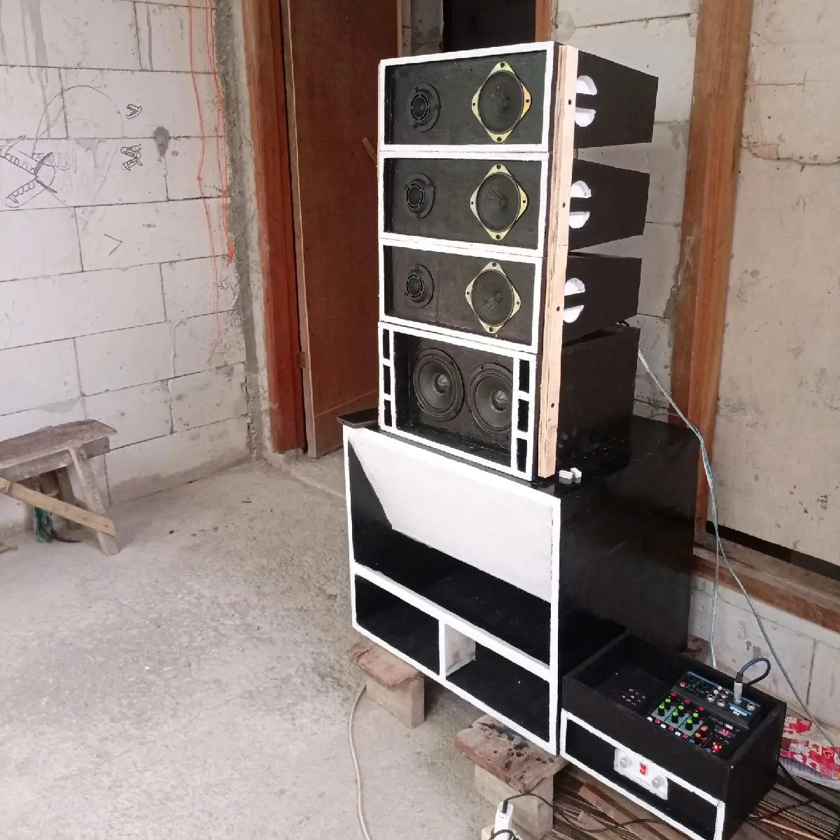 miniatur sound system siap bunyi