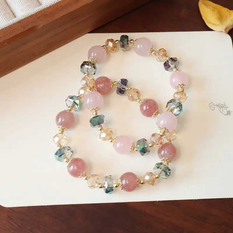 Natural strawberry crystal bracelet women's ins Korean version of high-end niche design pink crystal beaded high-end jewelry pearl waist beads felix helix earrings cincin  fuji  titanium new  leaf  amulet jennie  teeth  jewelry