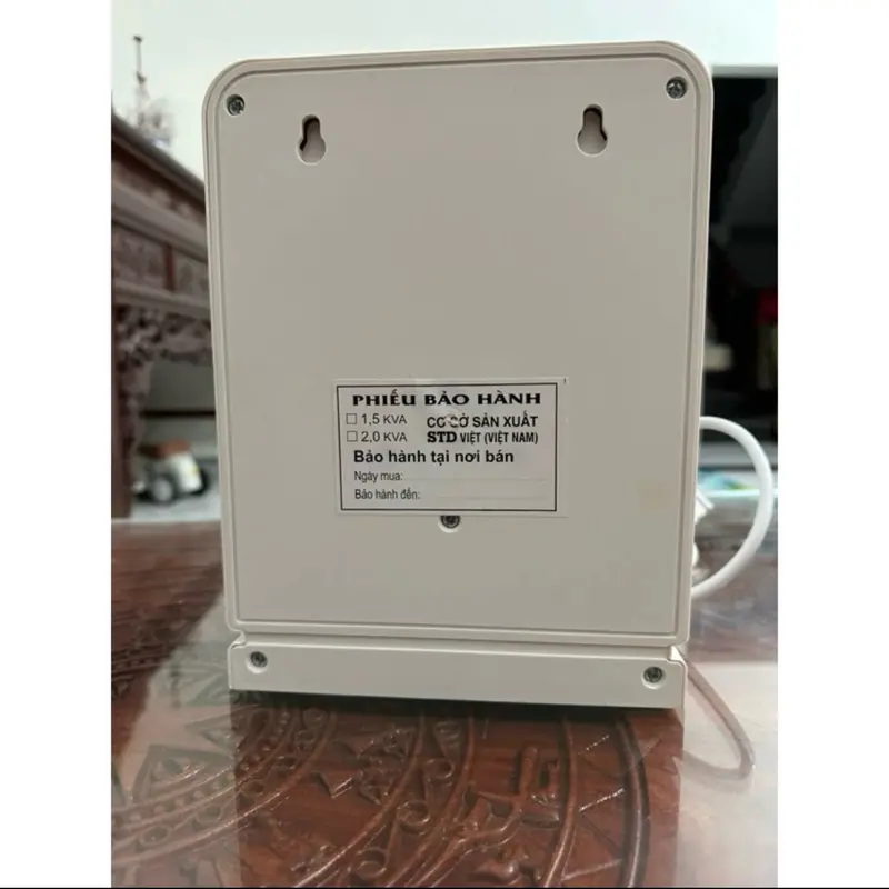Bộ đổi nguồn 220v sang 110v, 100v cho thiết bị nội địa Nhật 2kva vỏ nhựa 2