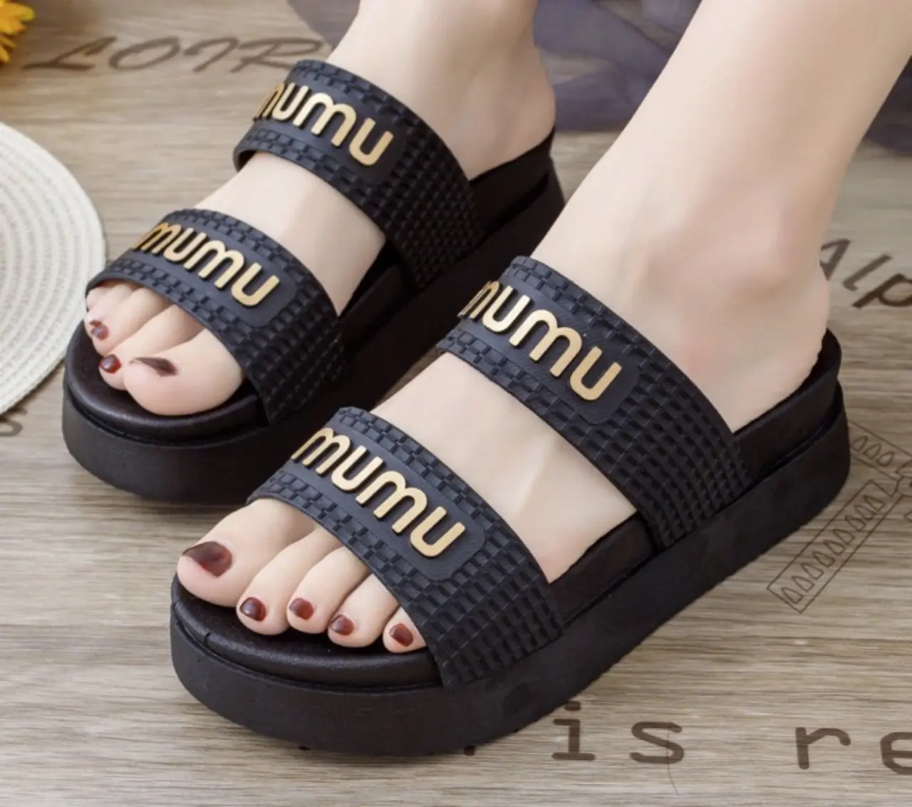 Dép thời trang nữ , dép bánh mì hai quai hoạ tiết MUMU Đế cao 4cm 2 quai