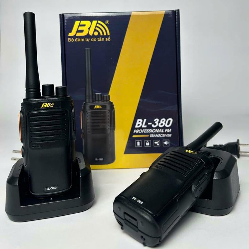 Bộ đàm BL-380 tự dò tần số cự ly liên lạc 3km trong tòa nhà 15 tầng 2
