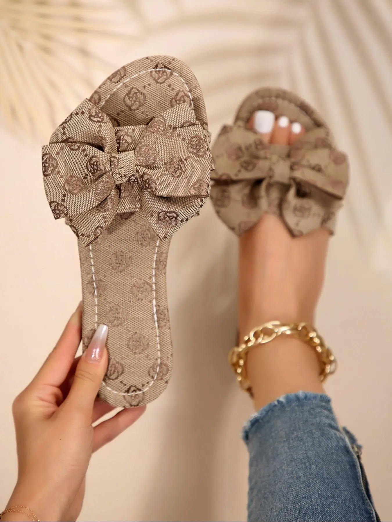 Women's Floral Pattern Bow Decor Slip on Sandals, Casual Comfortable Flat Sandals for Summer, Back To School Slippers, Designer Slides Shoes for Daily, Girl Footwear, Walking, Going Out Outfits Trending Shoes, Wide Feet Sandals