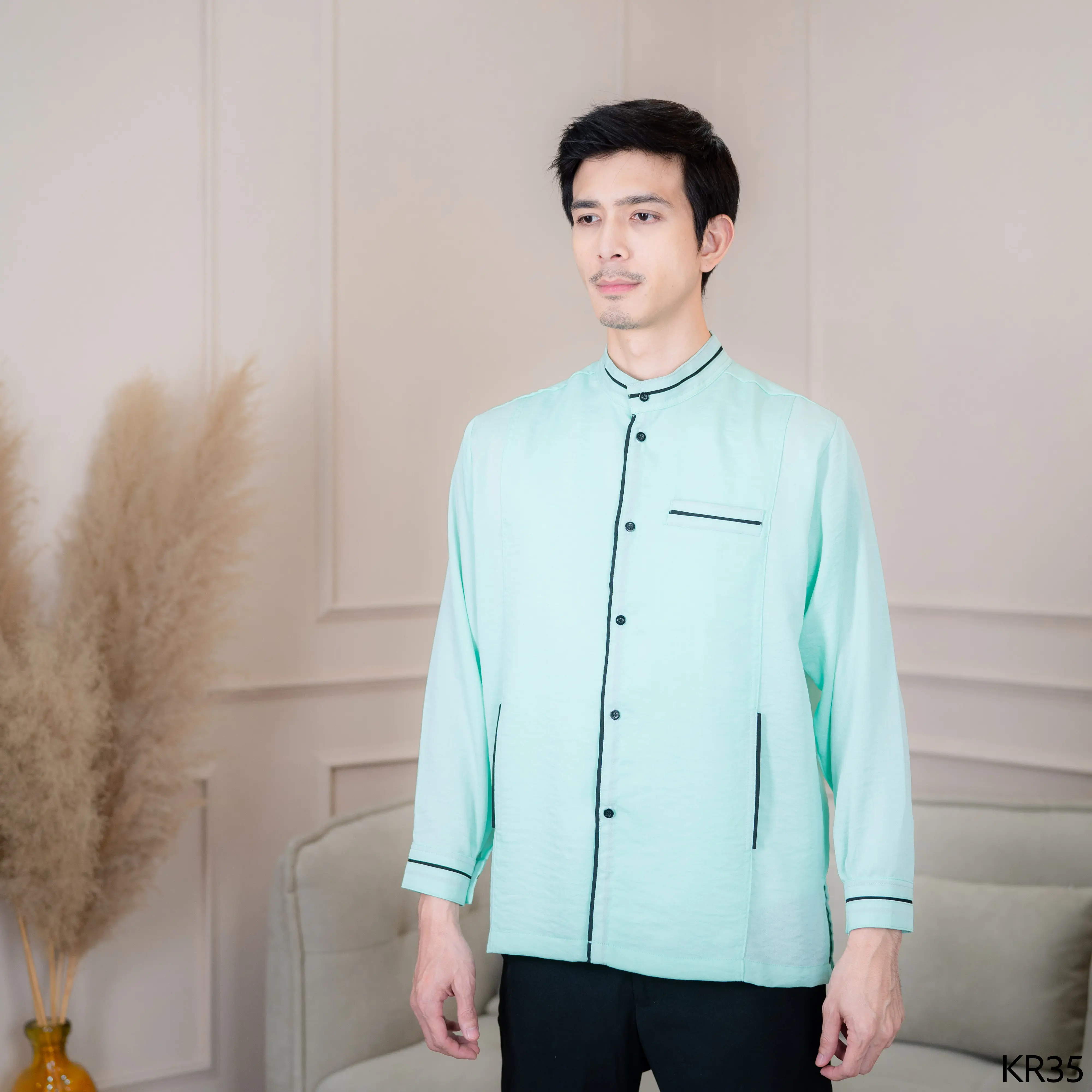 เสื้อกูรงแขนยาวของผู้ชายสุดเท่  สำหรับใส่ละหมาดอิสลามหรือรับแขกผู้ใหญ่ KR35 ซารีมุสลิม