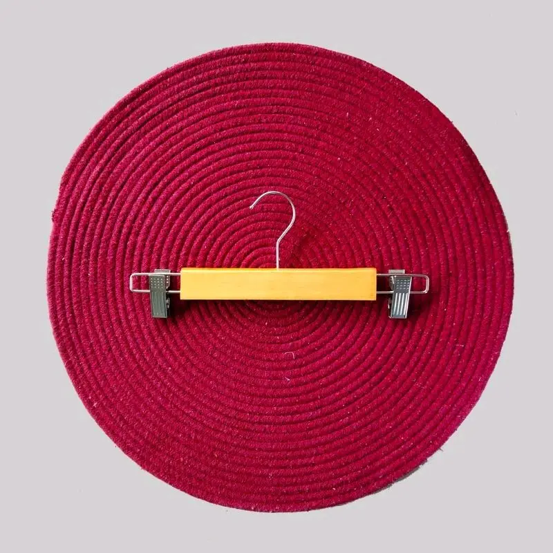 Hanger kayu natural jepit celana