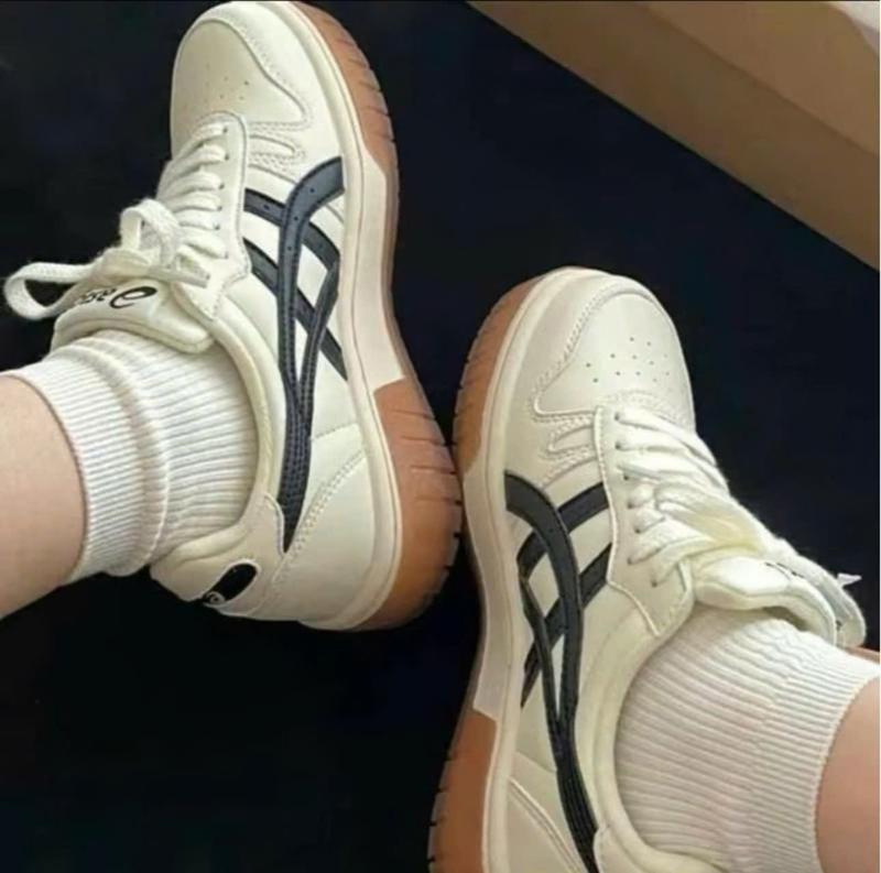 Product Introduction of Giày Thể Thao Nam-Nữ , Giày sneaker Nam,Nữ Asicc Đế cao su đúc chống chơn trượt đế bằng size từ 37-43  Mẫu hot new 4