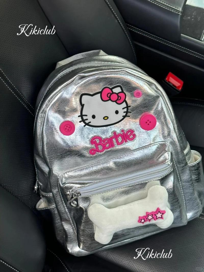 Product Introduction of Ba Lô Nhỏ Dễ Thương, Thiết Kế Nút Màu Hồng Hellokitty, Thích Hợp Cho Học Sinh, Da Ngọt Ngào, Thời Trang, Túi Thường Ngày Nóng Bỏng, Phong Cách Cô Gái Ngọt Ngào, Năm Phát Hành 2024, 2022 4