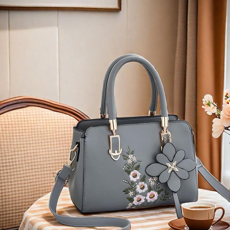 Túi Messenger Da Thật, Cảm Giác Xúc Giác Da, Thích Hợp Cho Mẹ TRUNG NIÊN, Cỡ Nhỏ Và Lớn, Túi Nữ, Phong Cách Phương Tây Mới 2024, Dễ Phối Đồ, Thường Ngày, Dung Lượng Lớn, Đã Đạt Được Tỷ Lệ Đánh Giá Xuất Sắc Vượt Quá 99% Cùng Phong Cách Bag Đinh 8