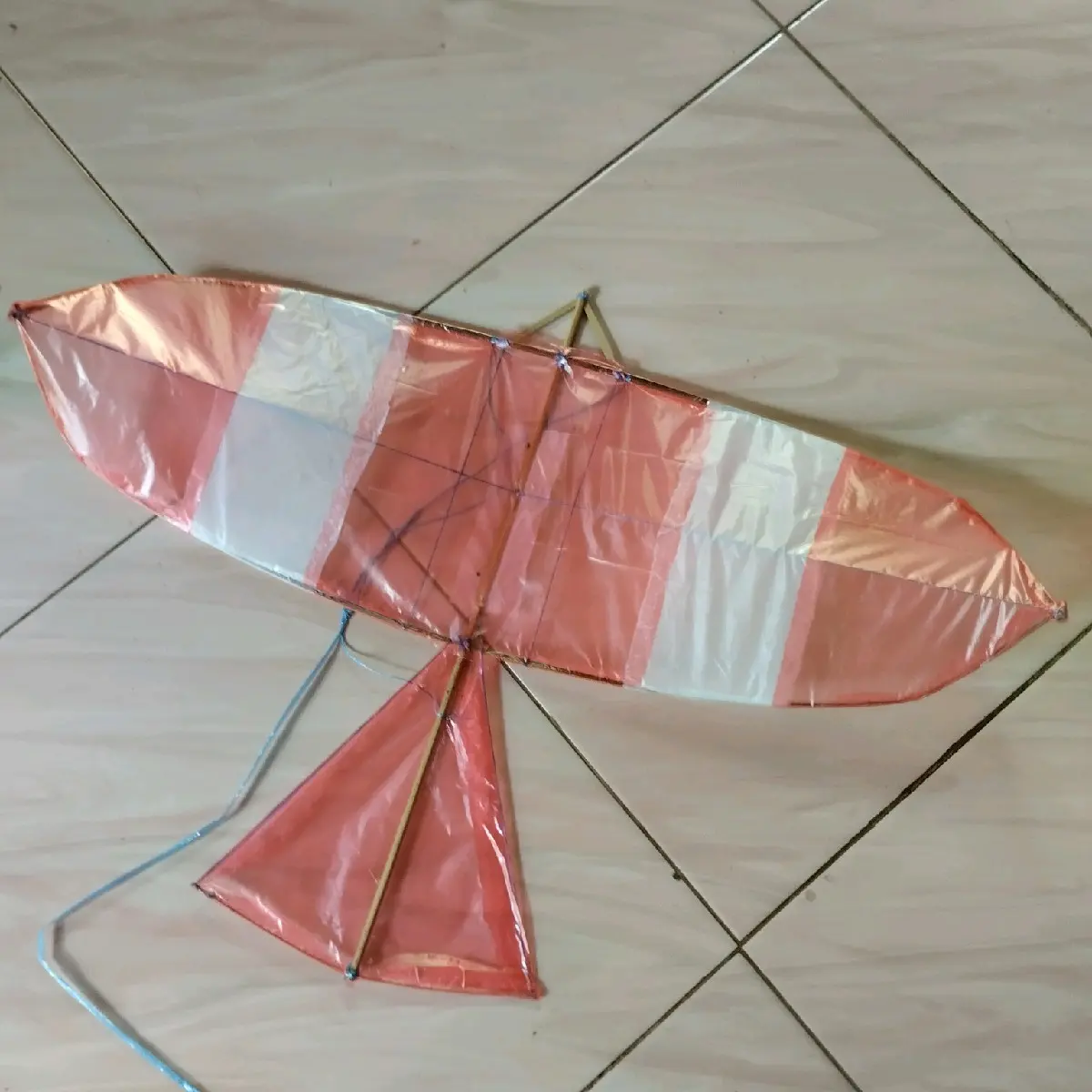 Layang-Layang Gapangan Bambu Anak Ukuran P68 Cm - Mainan Murah - Layangan SEO