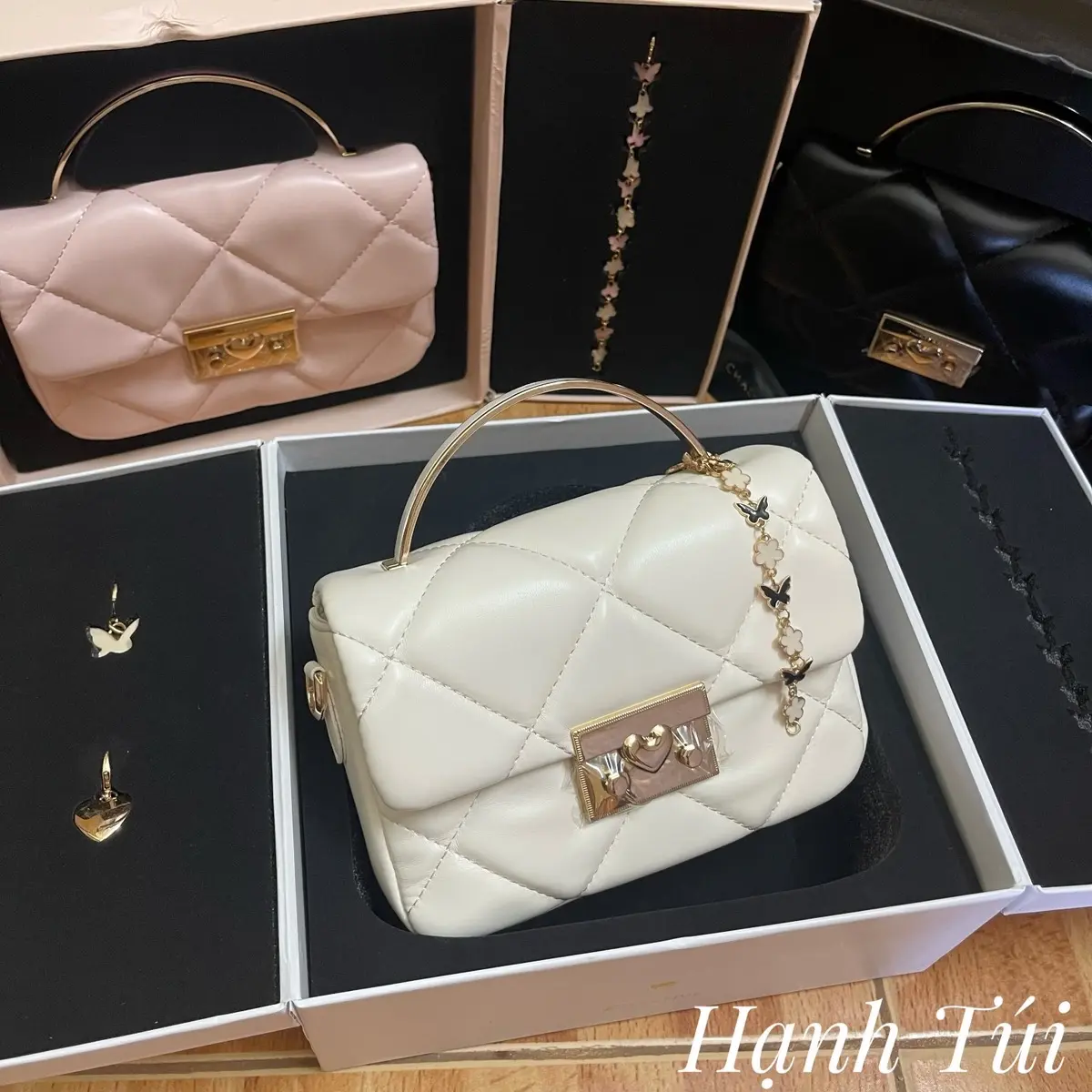 [CÓ HỘP] Túi xách nữ quai kiềng khoá tim kèm charm và lắc tay hộp nơ Kem Bag Da Đeo Chéo
