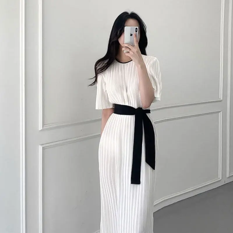 South Korea Chic Elegant round Neck Heavy-Duty Pleated Design Loose Lace-up Waist-Tight Long below the Knee Dress Women