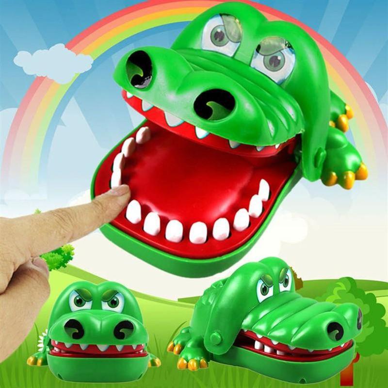 Đồ Chơi Khám Răng Cá Sấu Cắn Tay Vui Nhộn Cho Bé Và Cả Gia Đình. Toy 0