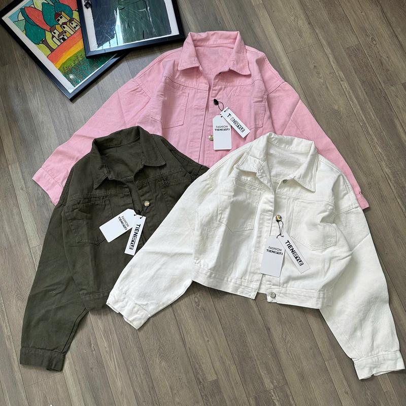 TIENSTYLE Áo Khoác Jean Nữ Lửng Phom Vừa Trơn Màu Hai Túi Top Jacket - Women Chất Demin Mềm Đứng Phom