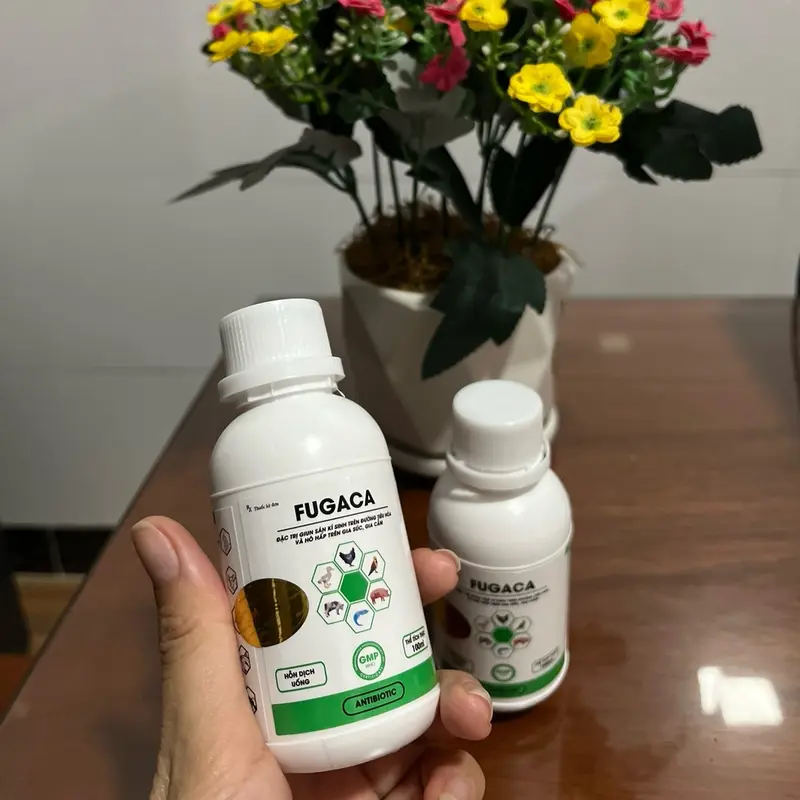 1 Chai FUGACA (dạng uống 100ml) + 1 xilanh 3ml đong lường - Đ.tri giun sán kí sinh trên đường tiêu hóa và hô hấp trên gia súc và gia cầm 4