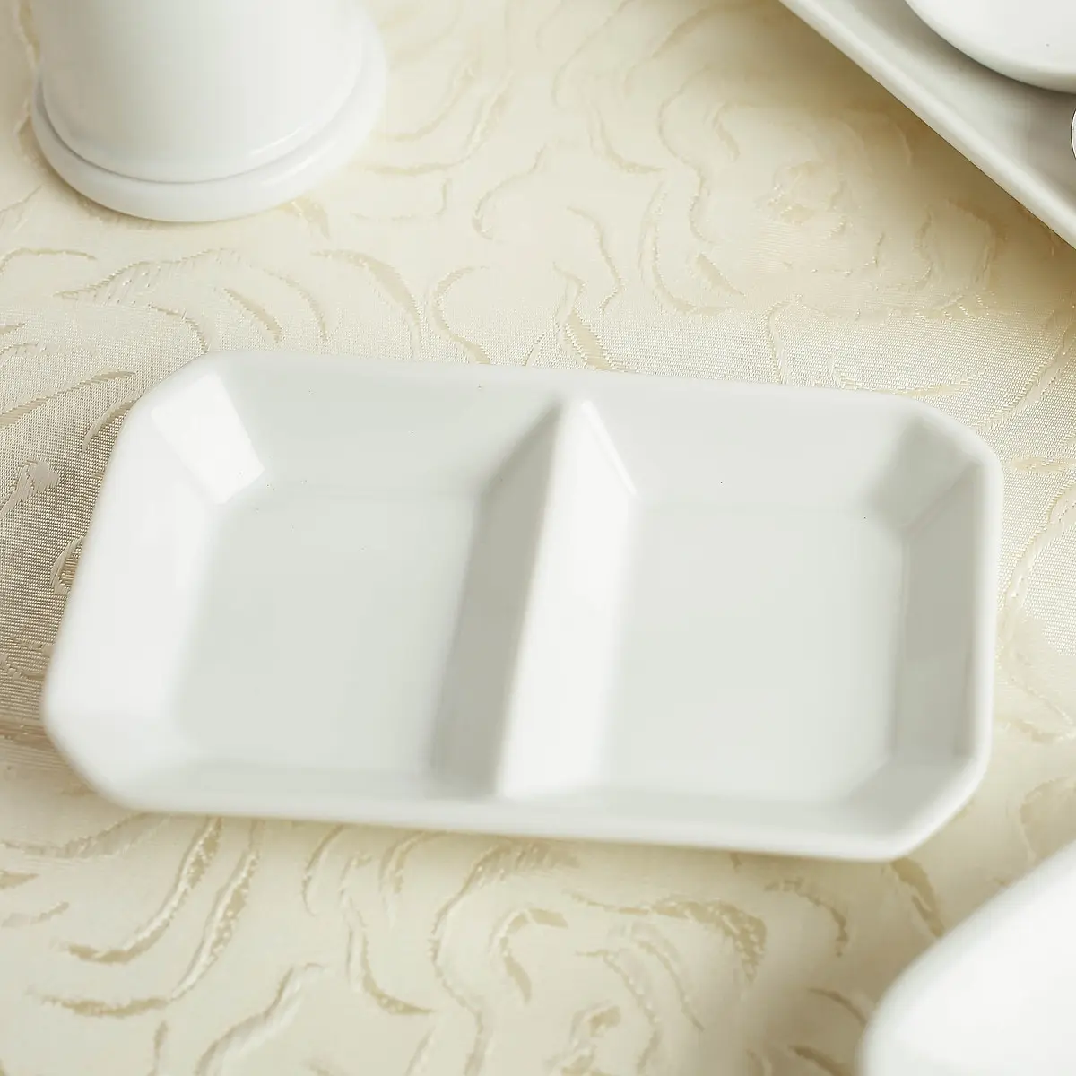 Đĩa gia vị 2 ngăn 4.5'' sứ Long Phương - Đĩa đựng nước chấm bằng sứ trắng cao cấp