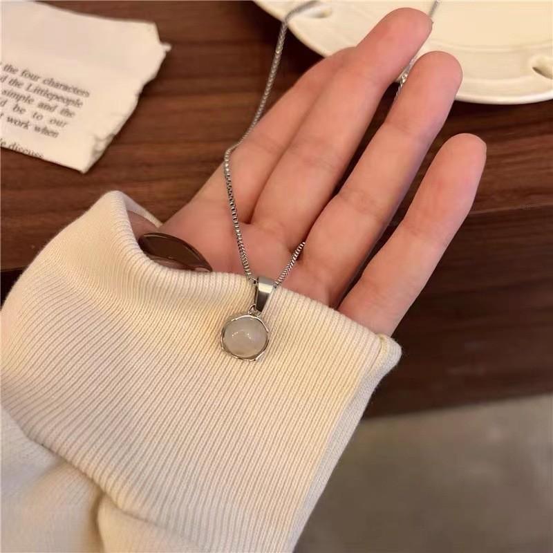 Product Introduction of Vòng Cổ Mặt Dây Chuyền Tròn, Phong Cách Ins, Dây Chuyền Xương Đòn Thanh Lịch, Phụ Kiện Thời Trang, Thích Hợp Làm Quà Tặng Ngày Của Mẹ 0