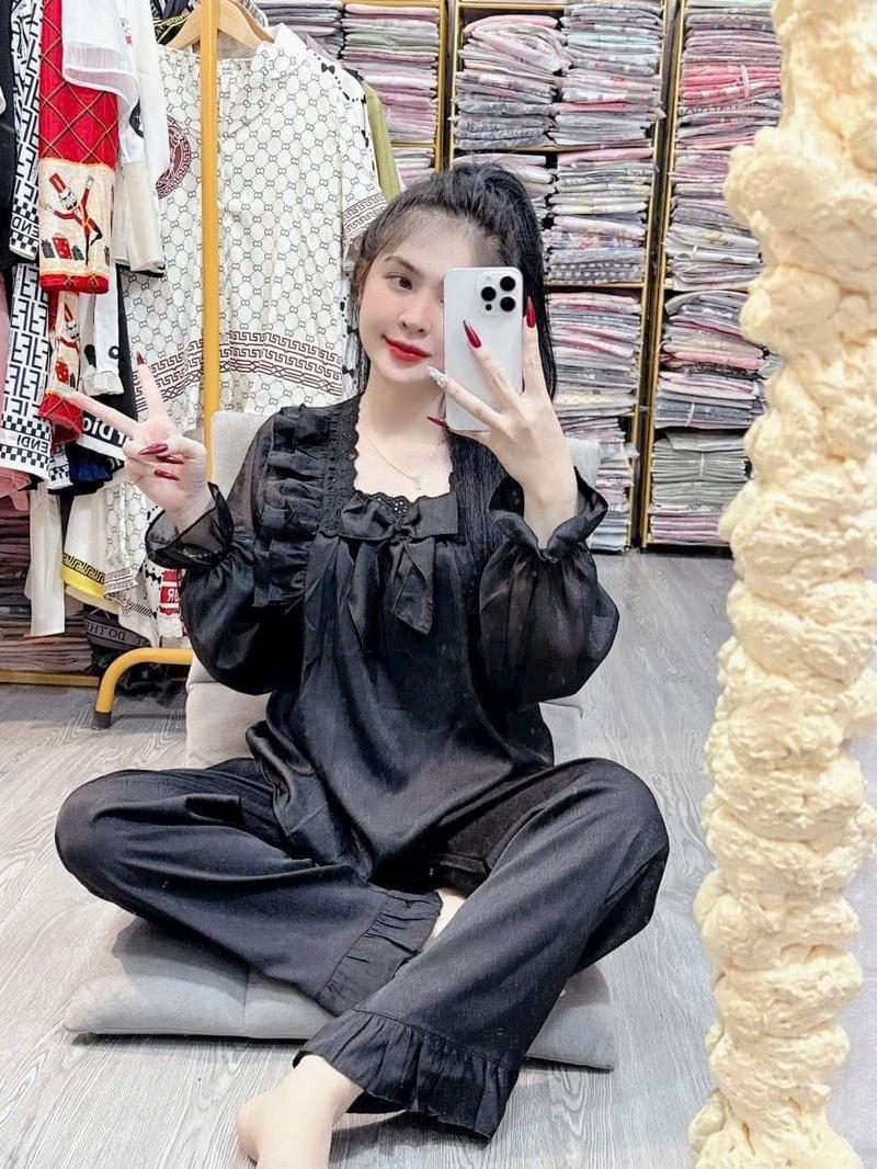 Product Introduction of H55 Pijama Nữ Áo Dài Cổ Vuông Tay Von Tag Nơ Quần Ống Loe Chất Lụa Xước Trơn Bộ Đồ Ngủ Nữ Phù Hợp Mặc Bốn Mùa Size 40-62 KG Ong Voi Loang 12