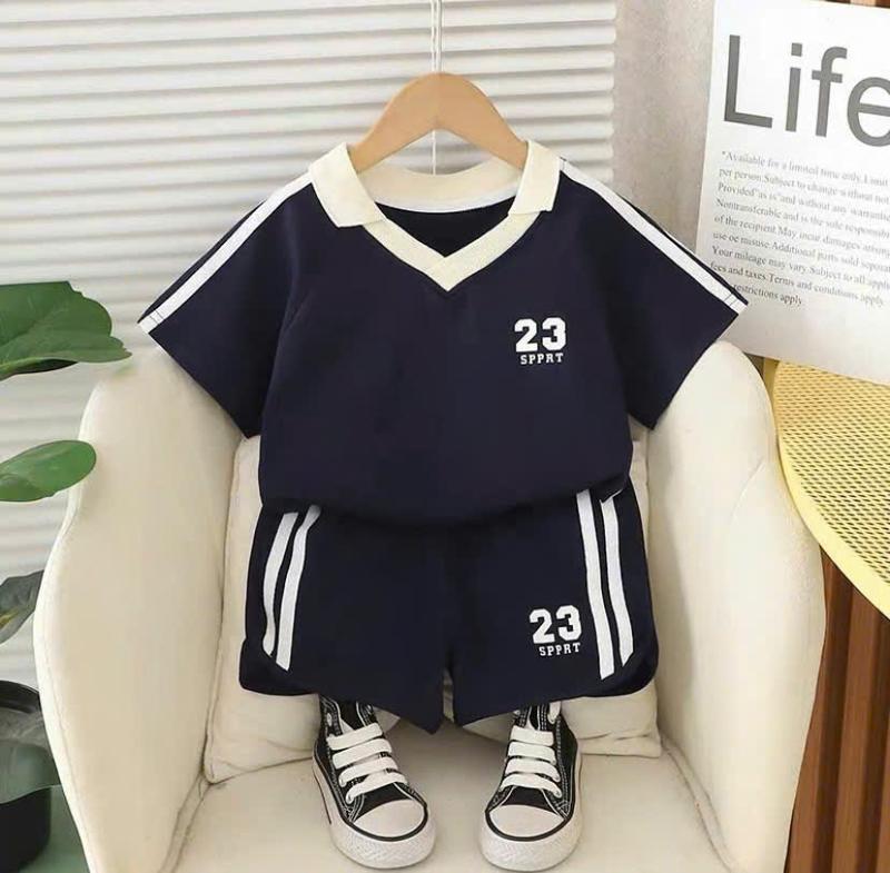 Product Introduction of Bộ đồ bé trai từ  7-17 kg,sét quần áo bé trai 2-8 tuổi , bộ POLO số  23  ,quần phối kẻ cá tính, chất vải co giãn thoáng khí, 5