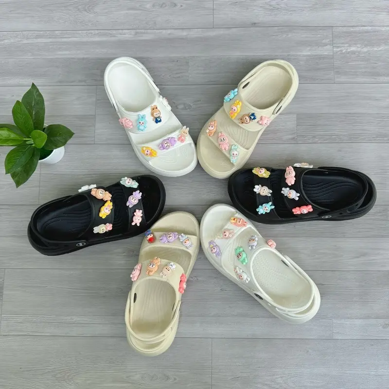 Dép sandanl bánh mì cao 5 phân kèm charm ( Mang được 2 kiểu , mang dép thì tháo quay ra , Đi tăng 1 size ) DéP giày 1