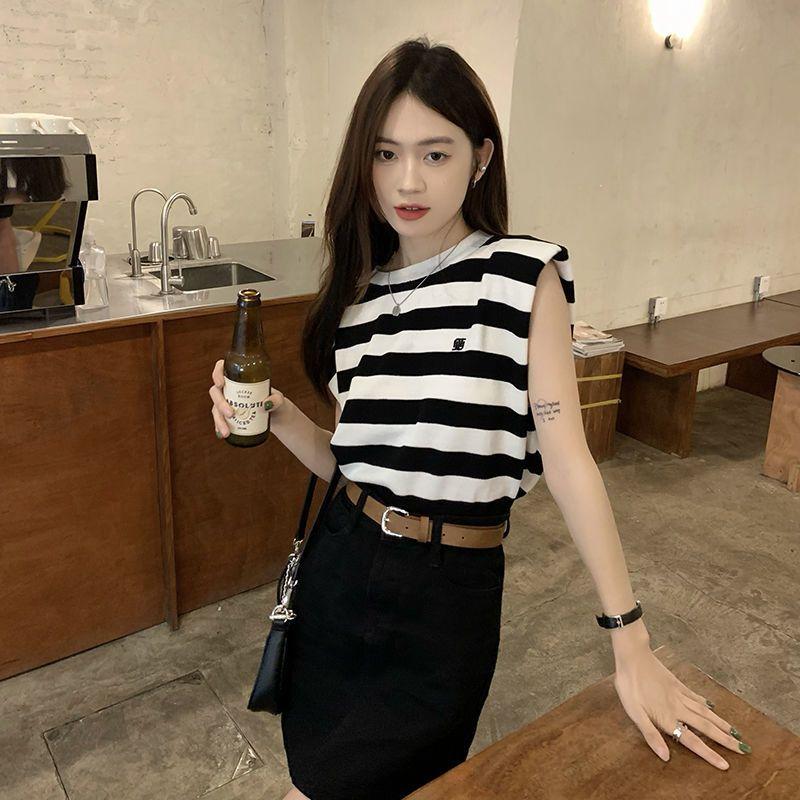 Product Introduction of Áo Thun Vest Sọc, Dành Cho Nữ, Hàng Mới Về Mùa Hè 2022, Thiết Kế Đẹp, Độc Đáo Sang Trọng, Dáng Rộng Vừa Vặn, Áo Mặc Bên Ngoài Cô Gái Nóng Bỏng, Áo Không Tay, Có Thể Mua Lại 1749 11